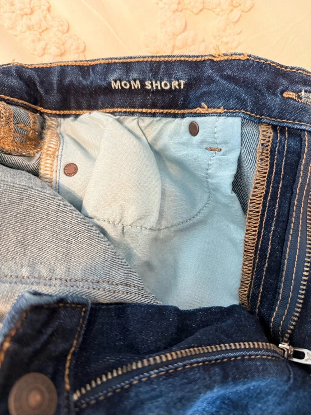 American Eagle Mom Denim Shorts Size 2 Dark Wash High Rise Raw Hem